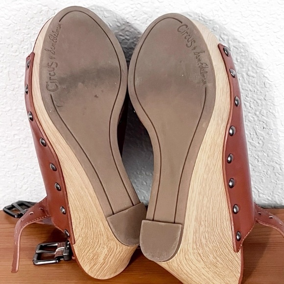 Circus Sam Edelman Wedge Peep toe Sandal Brown SZ 7.5 - Picture 12 of 13